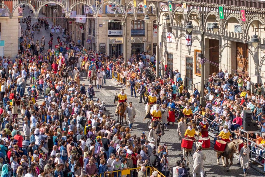 El Patronato Provincial de Turismo Costa Blanca ha participado con una ayuda económica en los actos de las Embajadas, mora y cristiana, y la Aparición de San Jorge